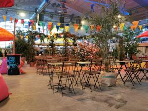 Brandgeschützte Indoor Girlande mit Stoffwimpel 0